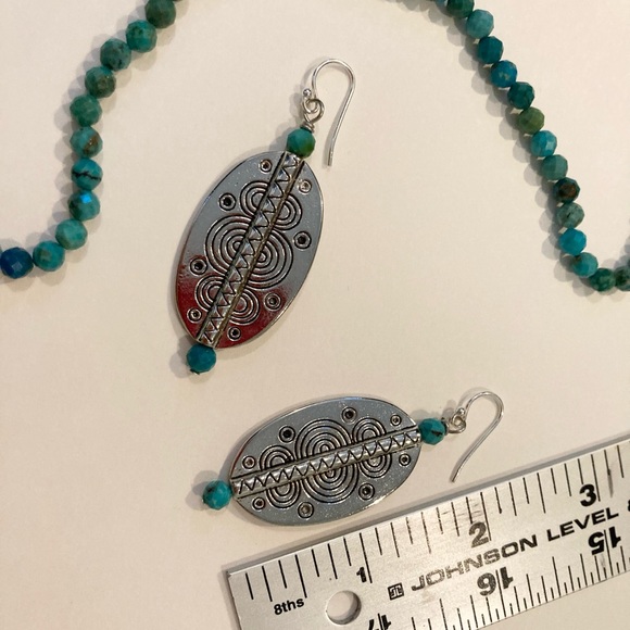 Southwestern Style Turquoise Drop Earrings - Picture 3 of 6